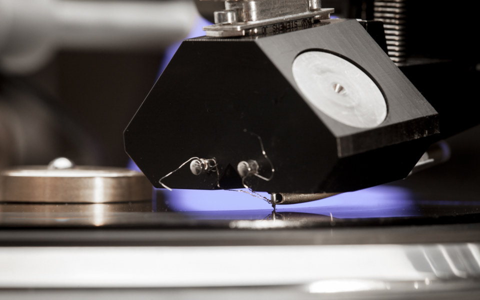 Graveur Thorens, Pixlegroove - Le Brassus
